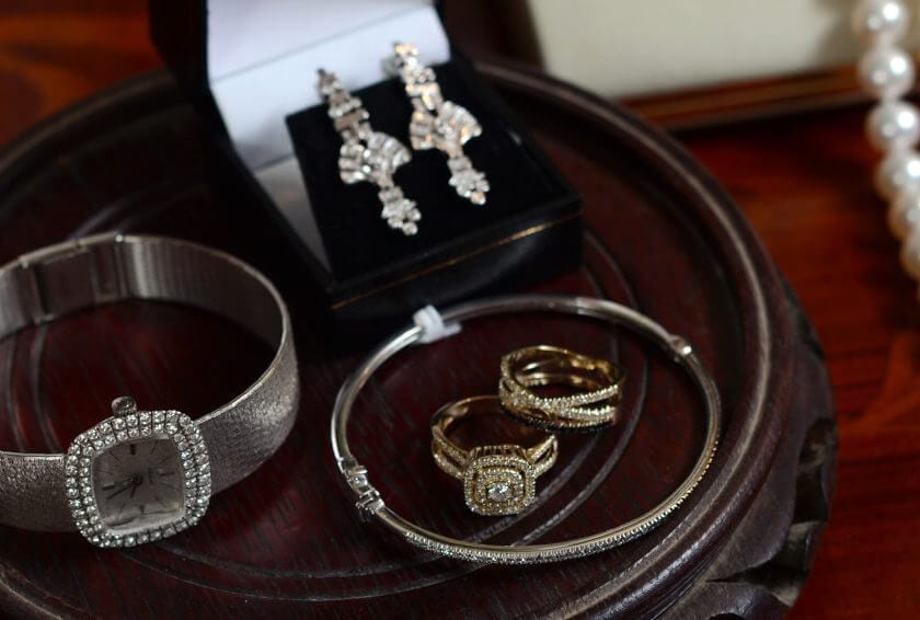 How Letting Go of Heirloom Jewelry Can Still Pay Tribute to a Loved One’s Memory