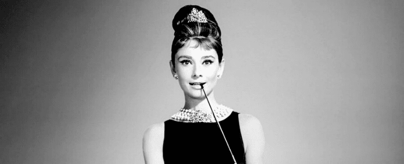 Famous Necklaces Worthy of Their Roles