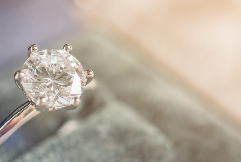 Moissanite vs Diamond: What’s the Difference?