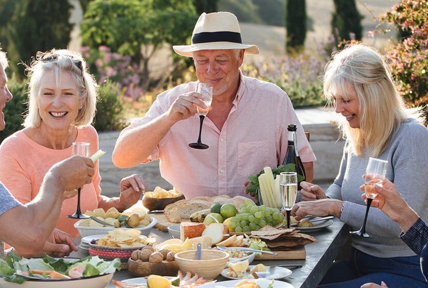 How to Get Yourself Back On The Guest List After Divorce