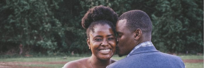 fears about dating - kissing couple