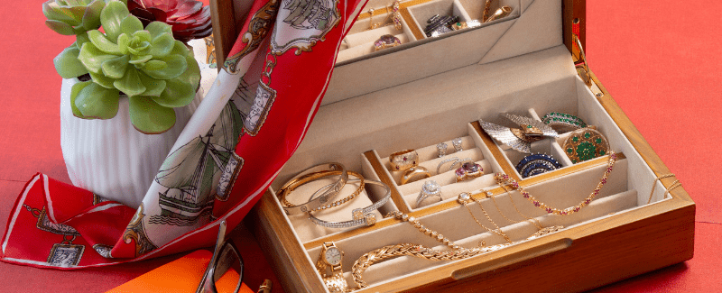 Heirloom Jewelry: What To Keep And What To Sell